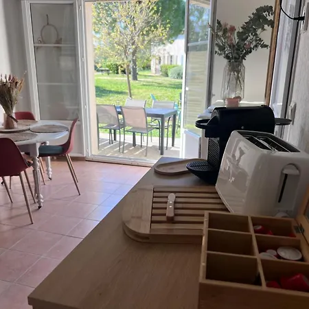 Gabin Sous Les Oliviers Holiday home Gallargues-le-Montueux